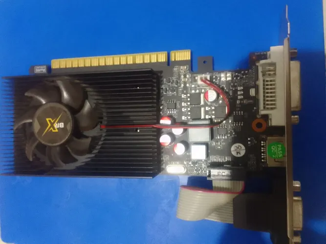 Placa de vídeo GT730 4gb