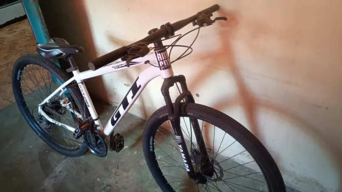 Bicicleta aro 29 quadro 17 branca