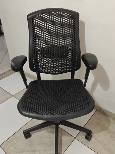 Cadeira de escritório Herman Miller 