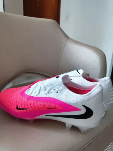 Chuteira Nike Phantom 41