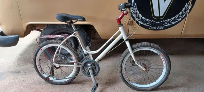Vendo Bike Ceci c/ freio a disco urgente 