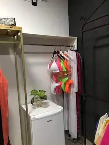 1 cabideiro de mdf branco