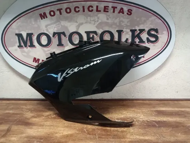 carenagem lateral tanque  Suzuki V-strom 1000