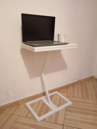 Mesinha para Notebook - Compacta e Estilosa