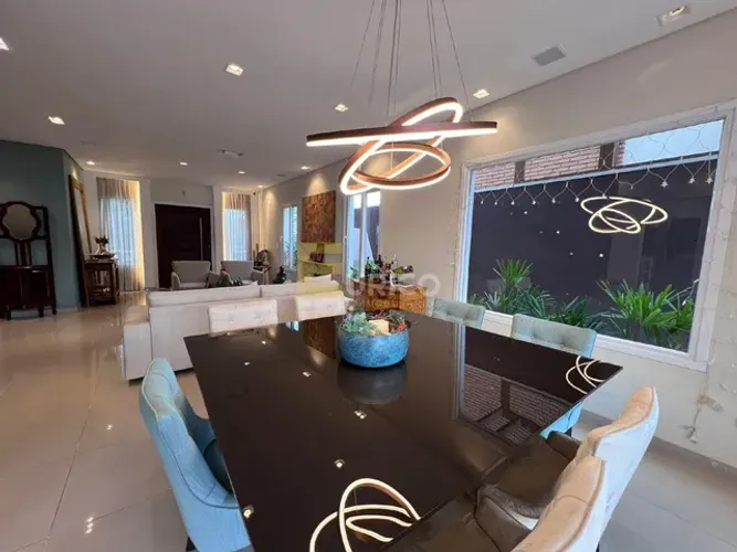 Casa à venda no Condomínio São Paulo II em Cotia/SP