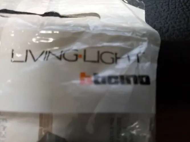Vendo Módulos de Tomada linha Bticino Living Light (padrão novo) lacrada - Ref: SL4165S