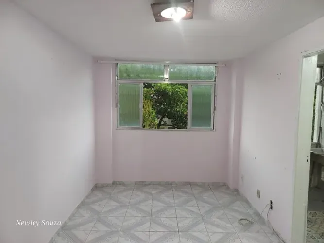 Ótimo apartamento 1 quarto elevador salão de festas próx  Est Cachamorra