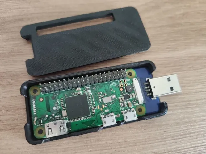 Raspberry pi zero wh(não acende led )+ adaptador usb e case