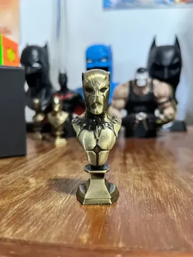 mini busto pantera negra - omelete box (marvel vingadores)