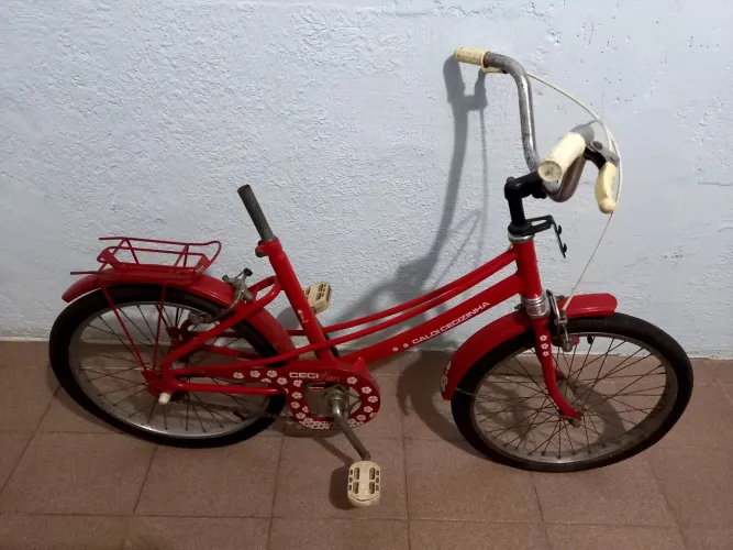 Bicicleta Caloi Cecizinha aro 20