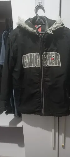 bombojaco gangster com capuz c pelinhos original  tam 14 .....há mais modelos e tamanhos .