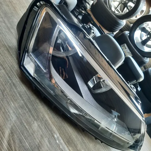 Farol Original Vw Jetta 2011 ao 2018, Novo sem uso 