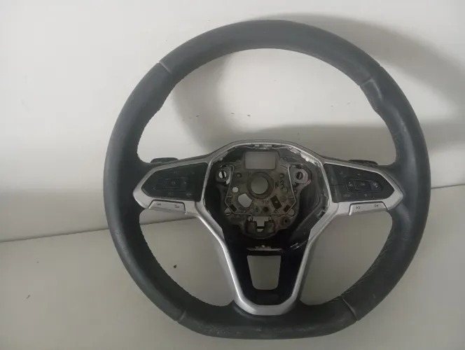 Volante multifuncional com pedalshift Pollo nirvus Tcross