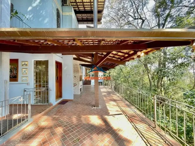 Imóvel Exclusivo em Condomínio de Alto Padrão em Jandira-SP: 4 Quartos, 4 Suítes, 3 Salas,