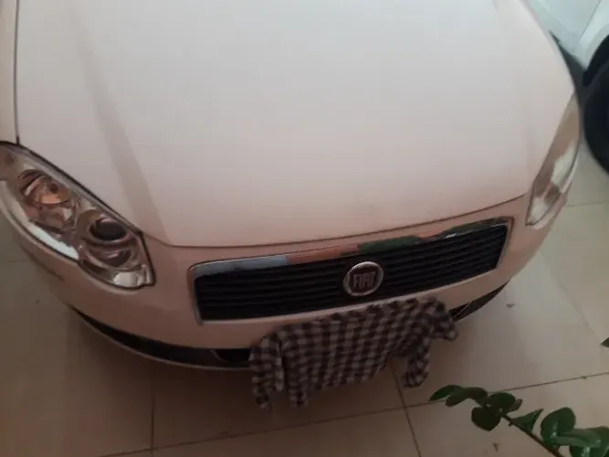 Fiat Siena Tetrafuel 1.4 MPI Fire Flex 8V 4P 2010