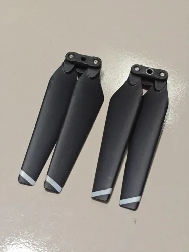 Par de Hélices Originais e Novas do DJi Mavic Pro