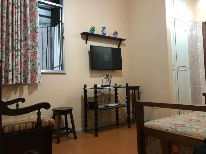 Imóvel para aluguel tem 45 metros quadrados com 1 quarto em Copacabana - Rio de Janeiro -