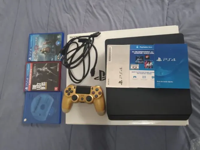 Playstation 4 Slim Semi Novo