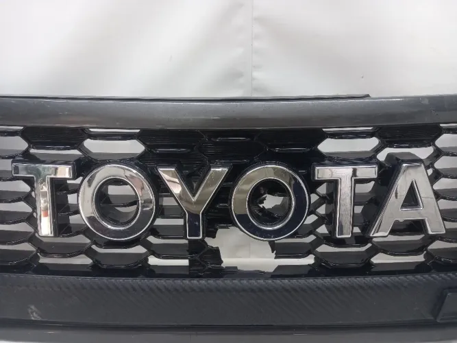 Emblema Toyota Grade Hilux 2020 Original