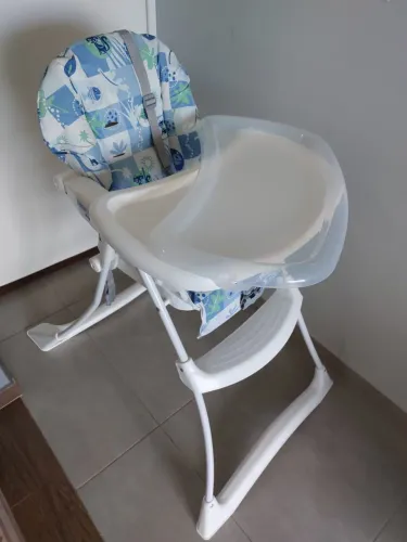 Cadeira Infantil de Alimentação Burigotto perfeito estado