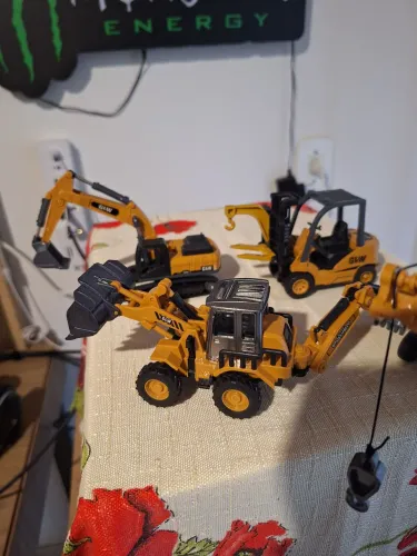 Kit 4 miniatura carrinho construção 