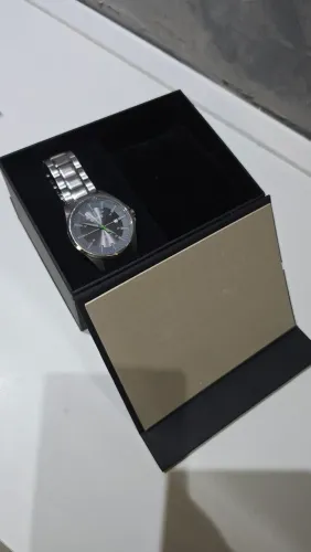 Relógio Masculino Prata Elegante