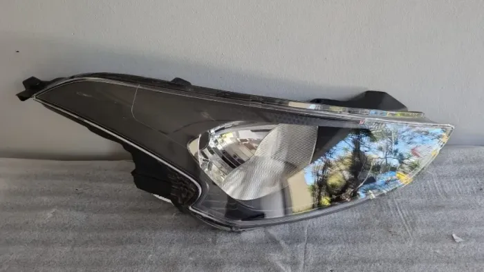 Farol LD Hyundai Hb20 2020/2022 Original 92102-R1000