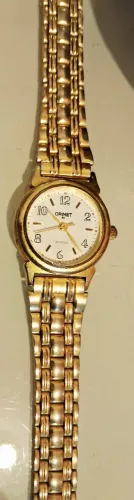 relógio antigo feminino de pulso, marca orimet, movimento quartz, caixa e pulseira