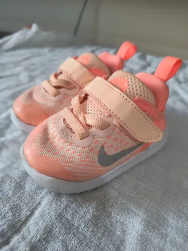 Tênis Nike Infantil original- Rosa e Laranja