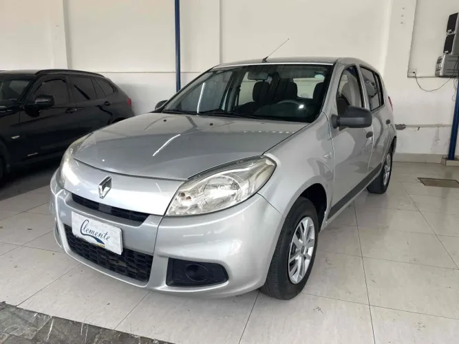 Renault Sandero Authentique Hi-flex 1.0 16V 5P 2012