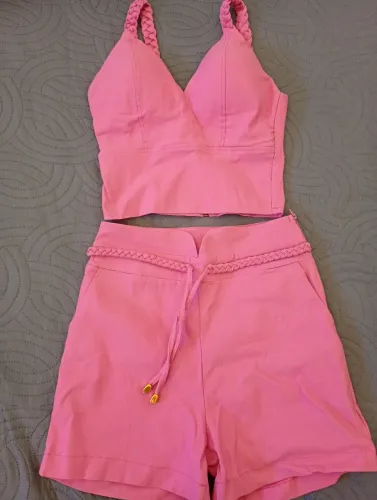 Conjunto cropped e short feminino rosa