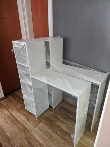 Escrivaninha em promoção aproveite 