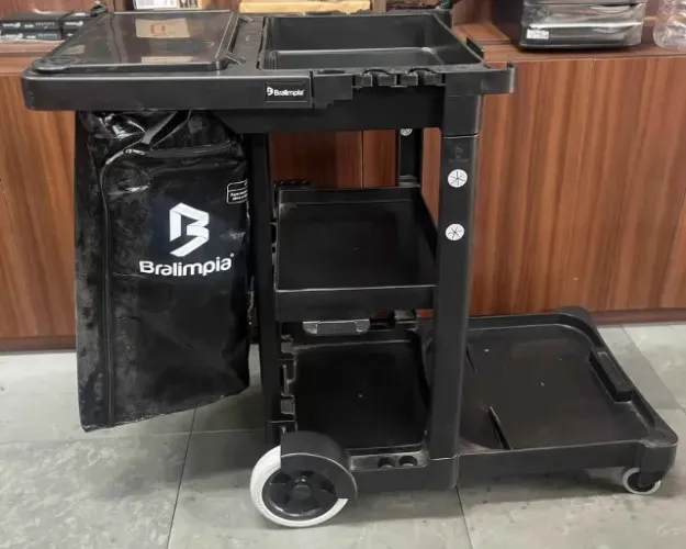 Carrinho de limpreza Funcional com bolso- América Black - Bralimpia (Semi-novo)