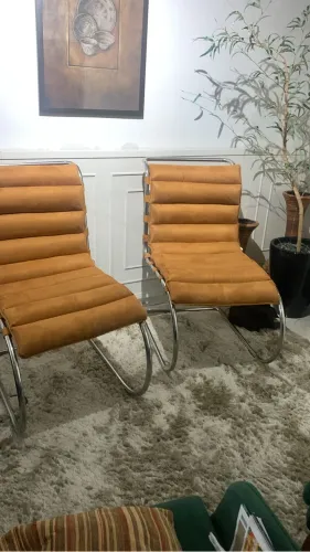 Par poltronas Mies van Der
