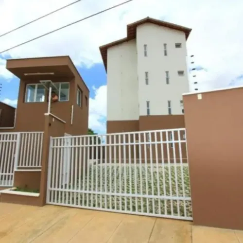 Apto com dois quartos sendo um suíte no Jangurussu - 55m²