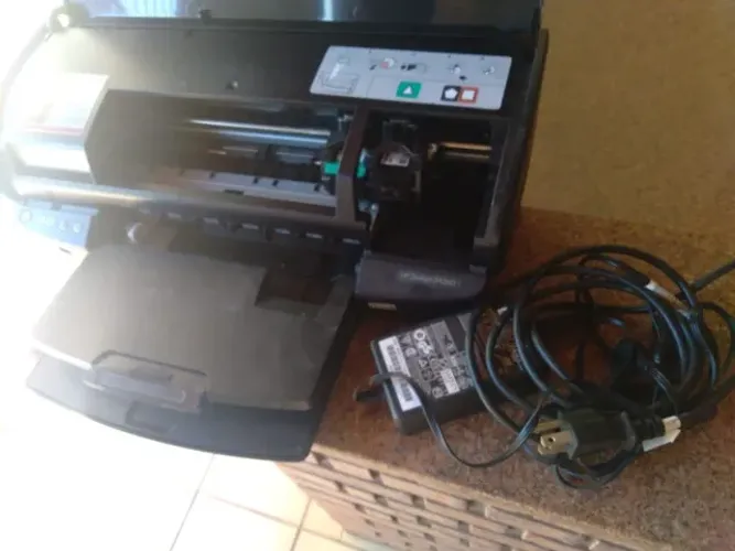 Impressora HP Deskjet D4260, p manutenção/reaproveitar peças