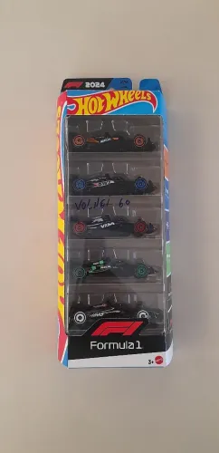 Pacote de 5 carros Hot Wheels da Fórmula 1