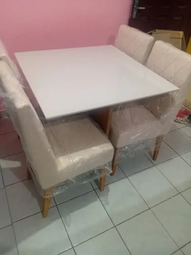Mesa de Jantar Branca 4 Cadeiras