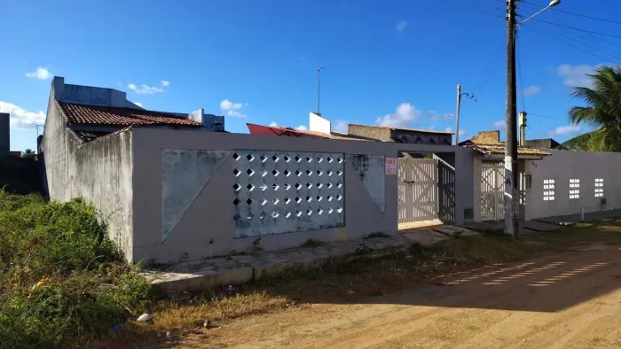 casa praia do abais com piscina