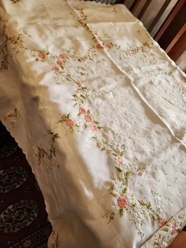 Toalha de mesa (tam. banquete) sem uso - Anos 80.