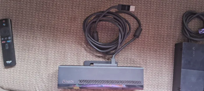 Kit xbox one com 5 fontes e um Kinect