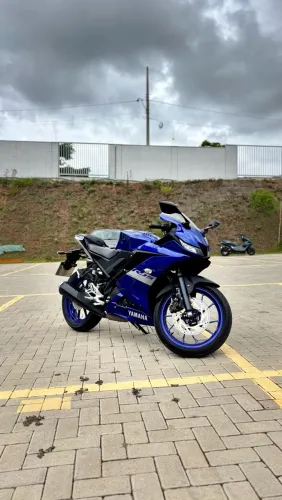 Yamaha Yzf R15 ABS