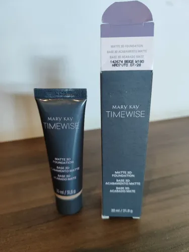 Base 3D acabamento Matte (beige W180) Mary Kay