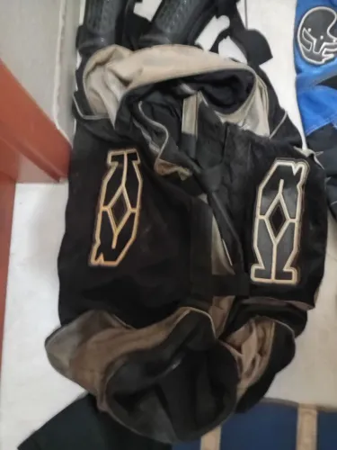 Equipamento proteção motorcross usado