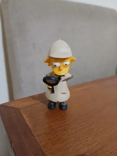 Miniatura Boneca Lisa Theehouse of Horror XV Simpsons