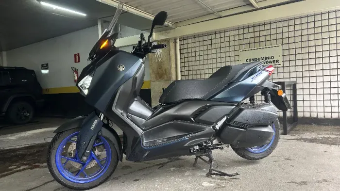 XMAX