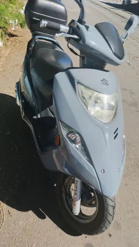 Burgman 125 
