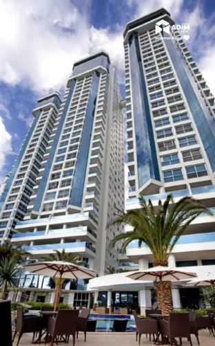 Apartamento luxuoso frente mar, mobiliado e equipado em um dos condomínios mais cobiçados