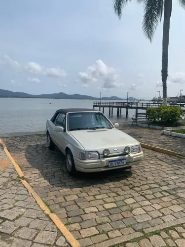 Ford Escort XR3 1.8 / 1.6 Conversível 1986