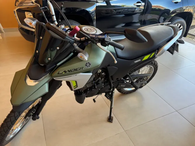 Lander XTZ 250, 2025, tirada em março de 2026, estado de ZERO!